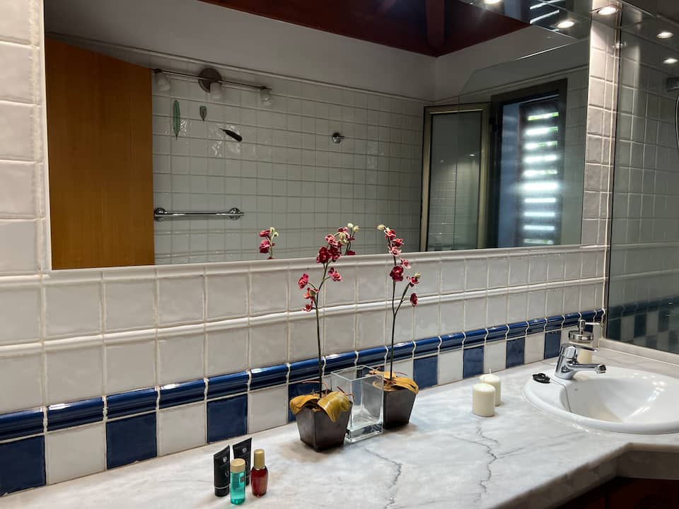 Baños · La Villa Pris · 5